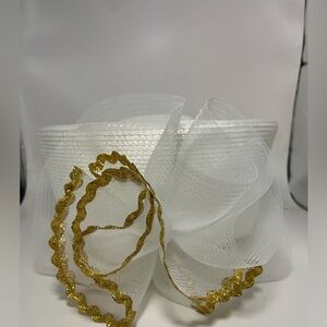 Hat Women's White Pillbox hat gold trim Large Mesh Bow Lightweight